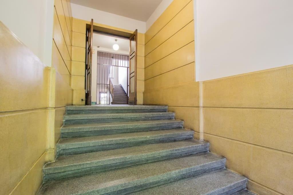 Spacious 3Br Apartment With Ac In Living Room, 2 Balconies Cracóvia Exterior foto